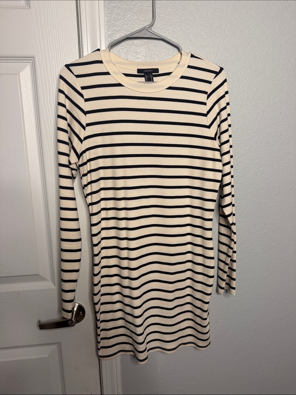Crewneck Long Sleeve Striped Dress - Black & Cream